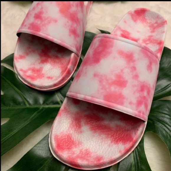 New pink dye sandals - Picture 3 of 6